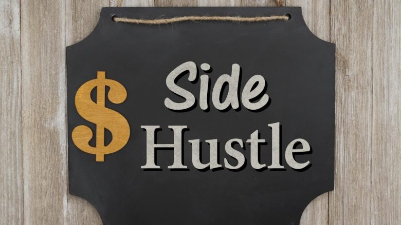 How to Stay Organized With Multiple Side Hustles